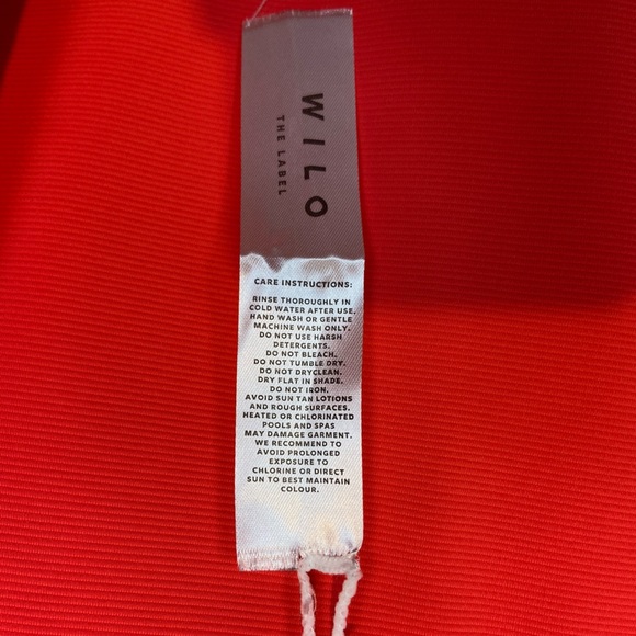 NWOT WILO THE LABEL HOT PINK RIBBED ONE PIECE SWIMSUIT - Picture 10 of 10